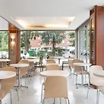 Отель B&B Hotel Modena
