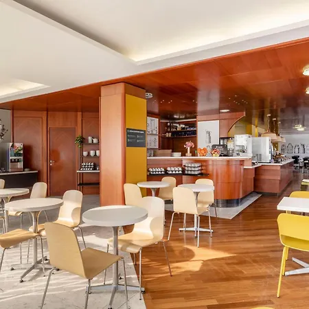 Otel B&B Hotel Modena Modena