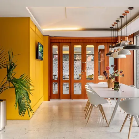 Otel B&B Hotel Modena Modena