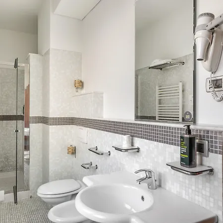 Otel B&B Hotel Modena 3*