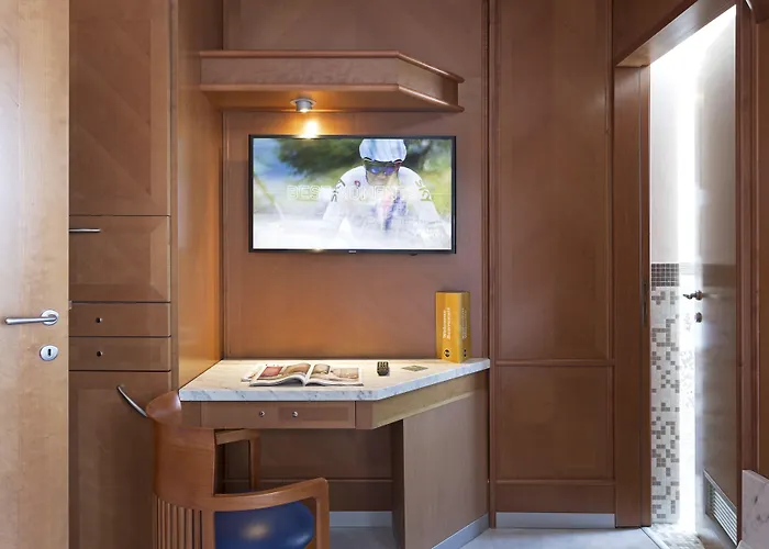 مبيت وإفطار فندق مودينا 3* مودينا