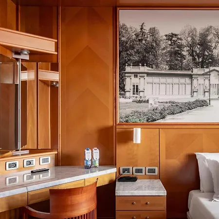 B&B ホテル モデナ モデナ