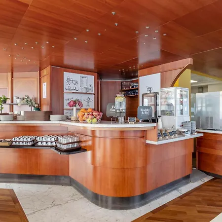 B&B ホテル モデナ モデナ