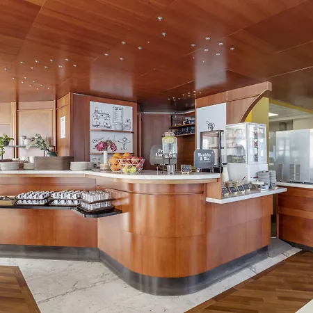 B&B ホテル モデナ 3*