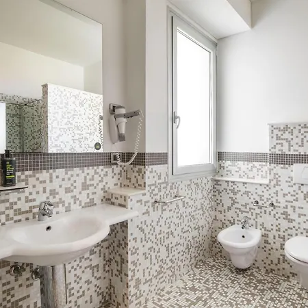 莫迪纳住宿加早餐旅馆 3* 摩德纳