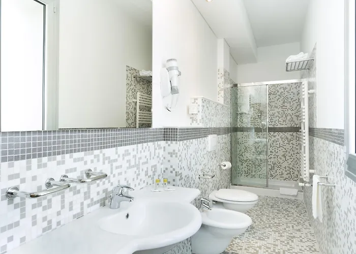 مبيت وإفطار فندق مودينا 3*