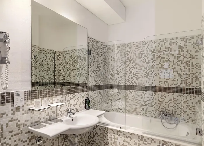 Hotel B&B Hotel Modena 3*